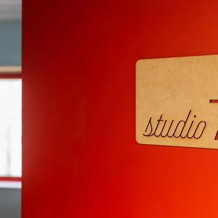 Victoria Studios @ Clerigos Porto Room photo
